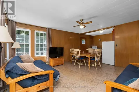 16 Susan Court Tiny ON L0L 2J0