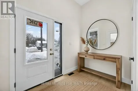 24 Rose Avenue Orillia ON L3V 6B4
