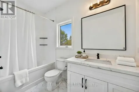 24 Rose Avenue Orillia ON L3V 6B4