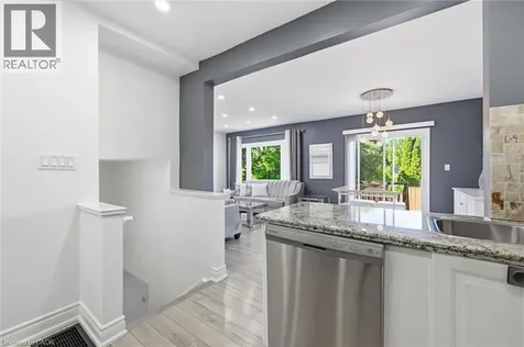 205 Dumbarton Avenue Hamilton ON L8K 5C2