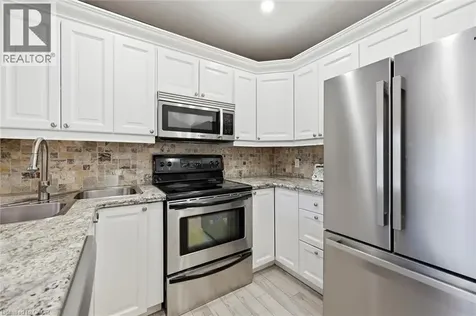205 Dumbarton Avenue Hamilton ON L8K 5C2