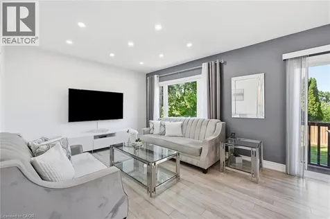 205 Dumbarton Avenue Hamilton ON L8K 5C2