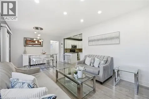 205 Dumbarton Avenue Hamilton ON L8K 5C2
