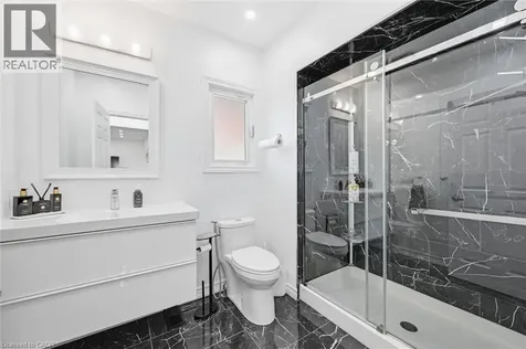 205 Dumbarton Avenue Hamilton ON L8K 5C2