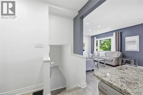 205 Dumbarton Avenue Hamilton ON L8K 5C2