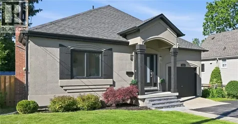 205 Dumbarton Avenue Hamilton ON L8K 5C2
