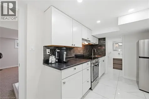 205 Dumbarton Avenue Hamilton ON L8K 5C2