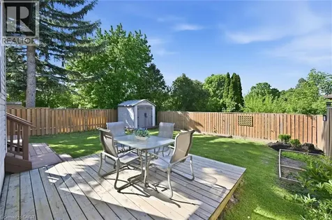 205 Dumbarton Avenue Hamilton ON L8K 5C2