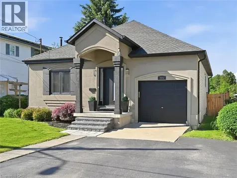 205 Dumbarton Avenue Hamilton ON L8K 5C2