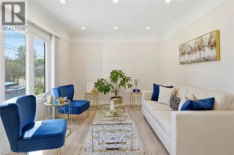205 Dumbarton Avenue Hamilton ON L8K 5C2