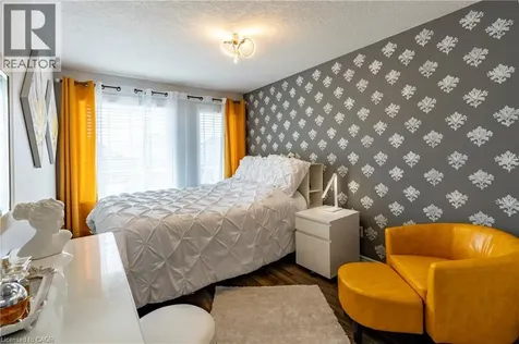 18 Madeleine Street Kitchener ON N2R 1V5