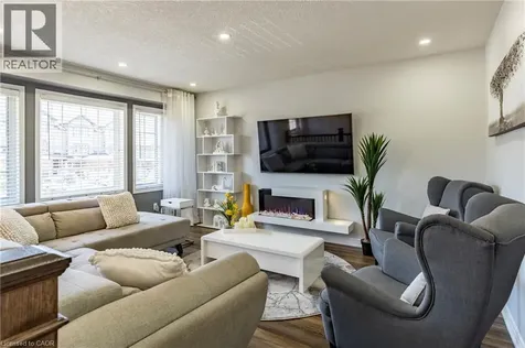 18 Madeleine Street Kitchener ON N2R 1V5