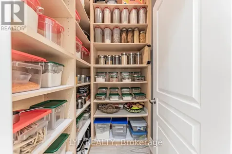 7 Seager Street Richmond Hill ON L4S 0H1