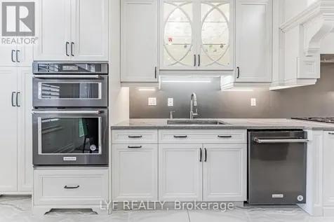 7 Seager Street Richmond Hill ON L4S 0H1