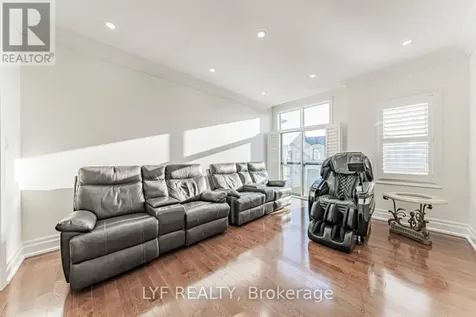 7 Seager Street Richmond Hill ON L4S 0H1