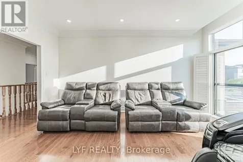 7 Seager Street Richmond Hill ON L4S 0H1