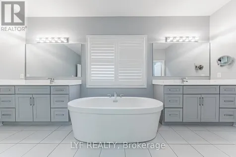 7 Seager Street Richmond Hill ON L4S 0H1