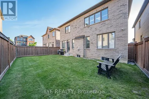 7 Seager Street Richmond Hill ON L4S 0H1