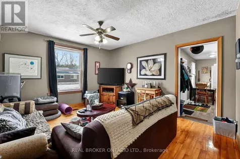 53-55 Wellington Street Halton Hills (ac Acton) ON L7J 2H1