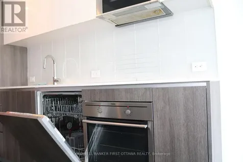 199 Slater Street Ottawa ON K1P 5N5