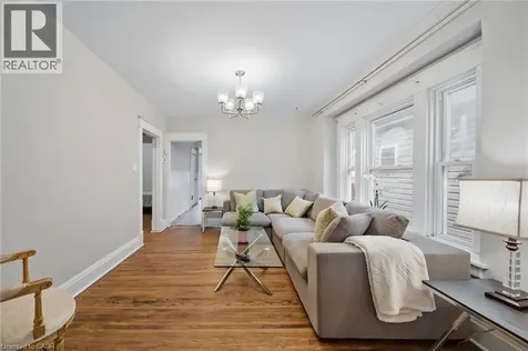 78 Haynes Avenue St. Catharines ON L2R 3Z3