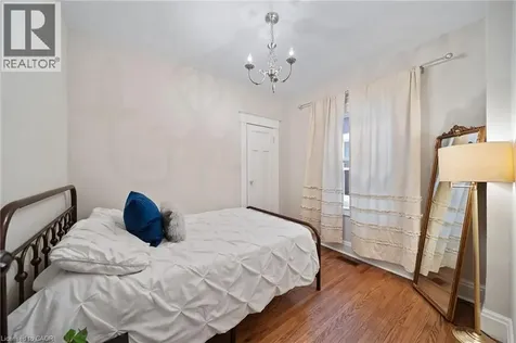 78 Haynes Avenue St. Catharines ON L2R 3Z3