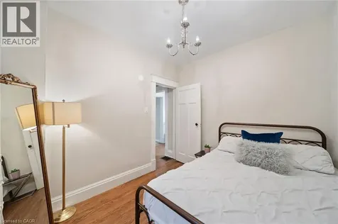 78 Haynes Avenue St. Catharines ON L2R 3Z3