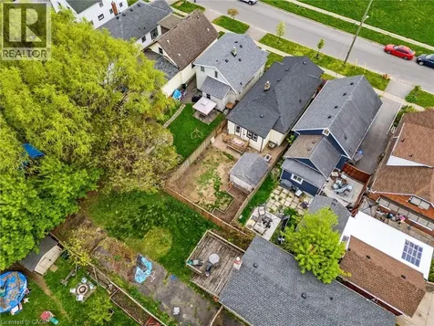 78 Haynes Avenue St. Catharines ON L2R 3Z3