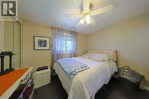 22 Turner Drive Sarnia ON N7S 4L1