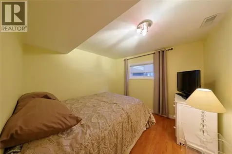 22 Turner Drive Sarnia ON N7S 4L1