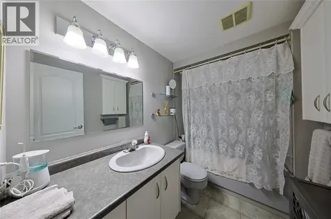 22 Turner Drive Sarnia ON N7S 4L1