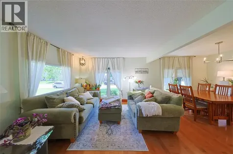22 Turner Drive Sarnia ON N7S 4L1