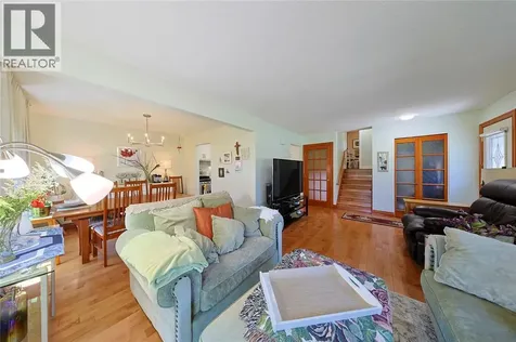 22 Turner Drive Sarnia ON N7S 4L1