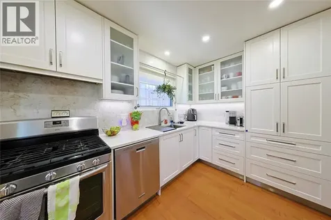 22 Turner Drive Sarnia ON N7S 4L1