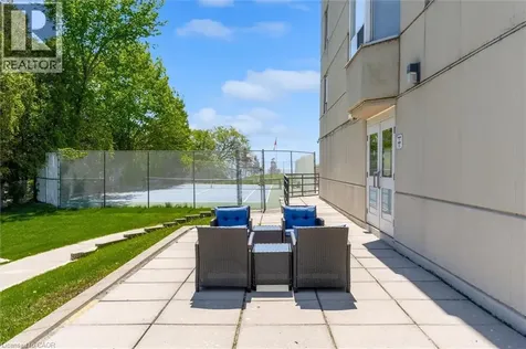 5280 Lakeshore Road Burlington ON L7L 5R1