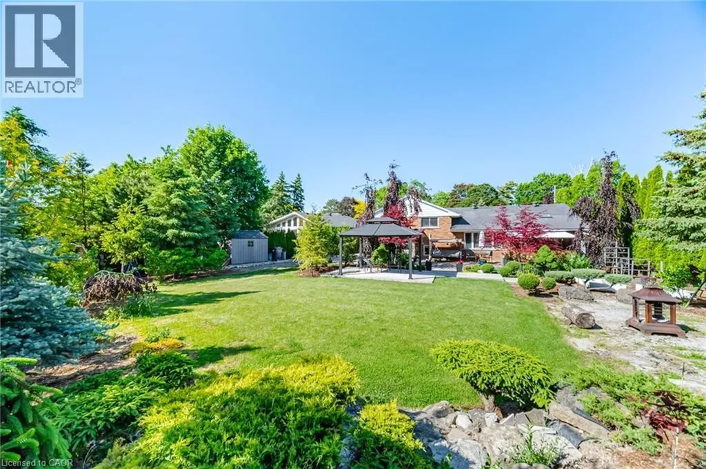 14 Plainsman Road Mississauga ON L5N 1C5