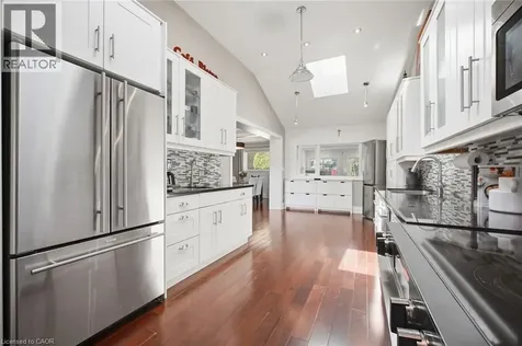 14 Plainsman Road Mississauga ON L5N 1C5