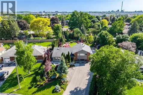 14 Plainsman Road Mississauga ON L5N 1C5