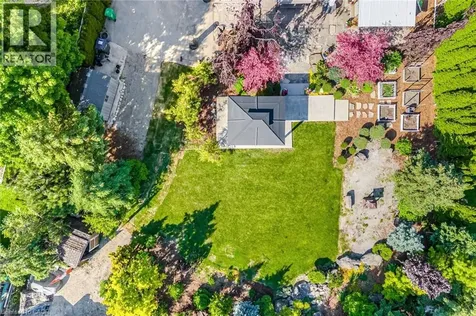 14 Plainsman Road Mississauga ON L5N 1C5