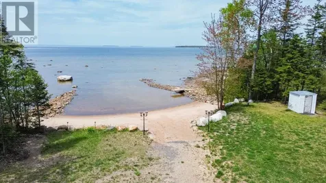 838 Four Seasons Drive Goulais River ON P0S 1E0