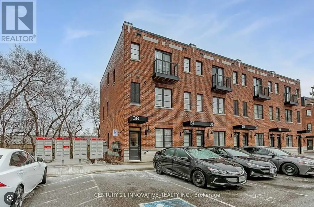 70 Plains Road Burlington (bayview) ON L7T 1E8