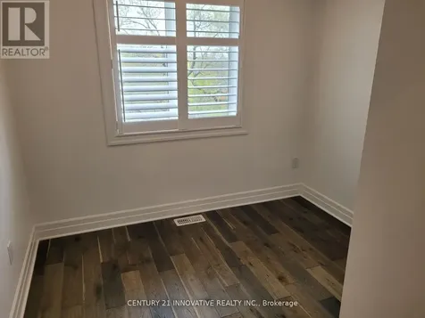 70 Plains Road Burlington (bayview) ON L7T 1E8