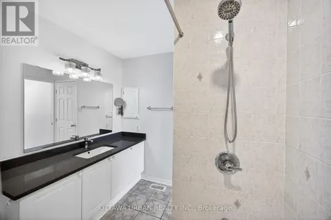 127 Castle Glen Crescent Ottawa ON K2L 4G9