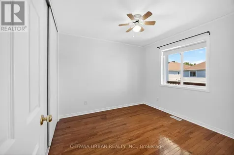 127 Castle Glen Crescent Ottawa ON K2L 4G9