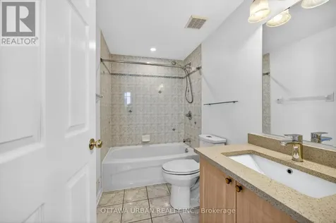 127 Castle Glen Crescent Ottawa ON K2L 4G9