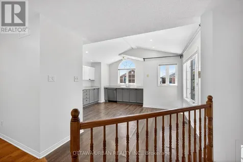 127 Castle Glen Crescent Ottawa ON K2L 4G9