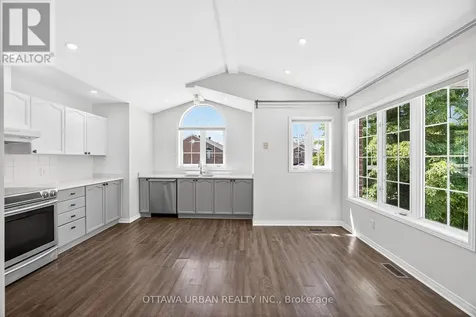 127 Castle Glen Crescent Ottawa ON K2L 4G9