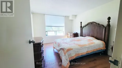 55 Blue Springs Drive Waterloo ON N2J 4T3