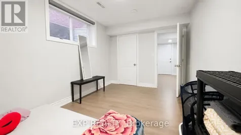 154 Tartan Avenue Kitchener ON N2R 0N3