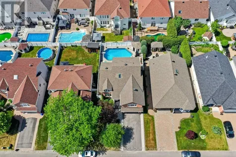 1091 Charest Way Ottawa ON K4A 4B1